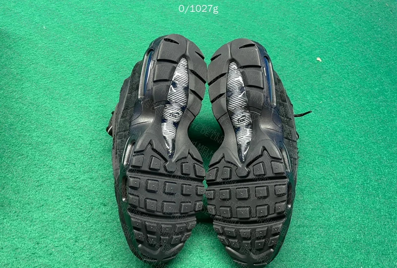 Air Max 95 CDG Black - Help Me 6