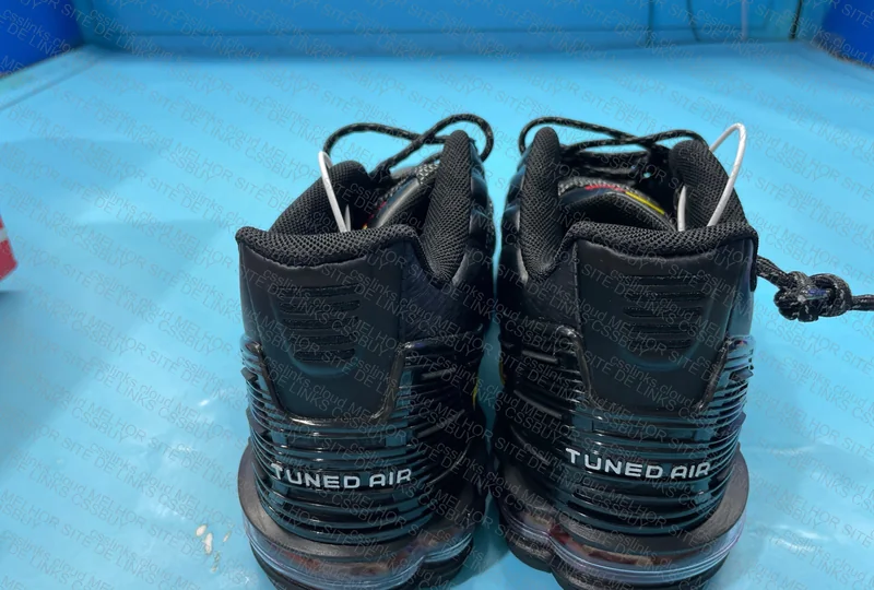 Air Max TN3 Black and Red 3