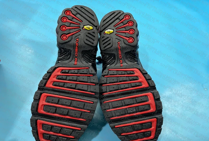Air Max TN3 Black and Red 7