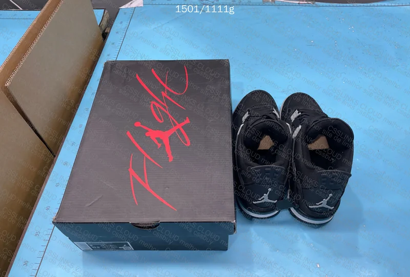 AJ 4 RETRO SE 7