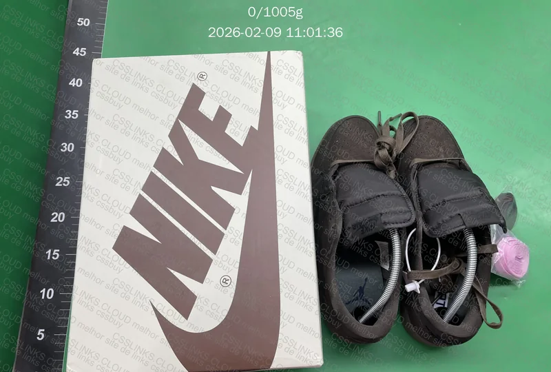 AJ TS Velvet brown OVO 3
