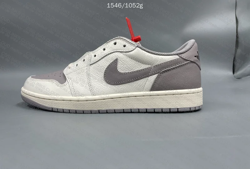 AJ1 Atmosphere Grey 2