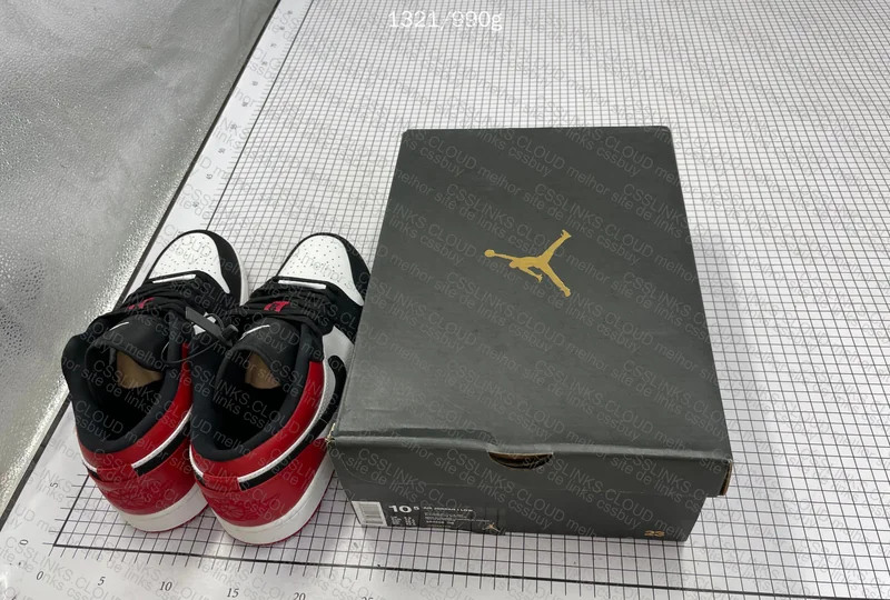 AJ1 black and red toes JMDY 5
