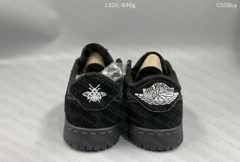 AJ1 Black Phantom 4