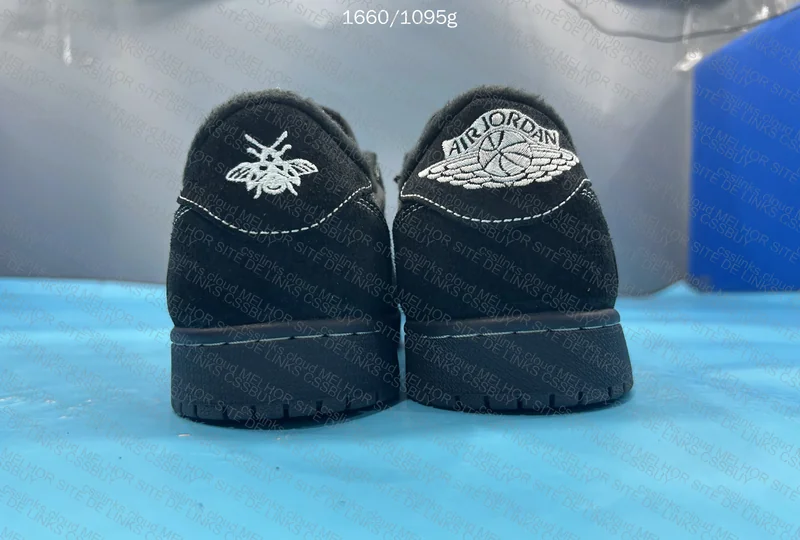 AJ1 Black Phantom 4