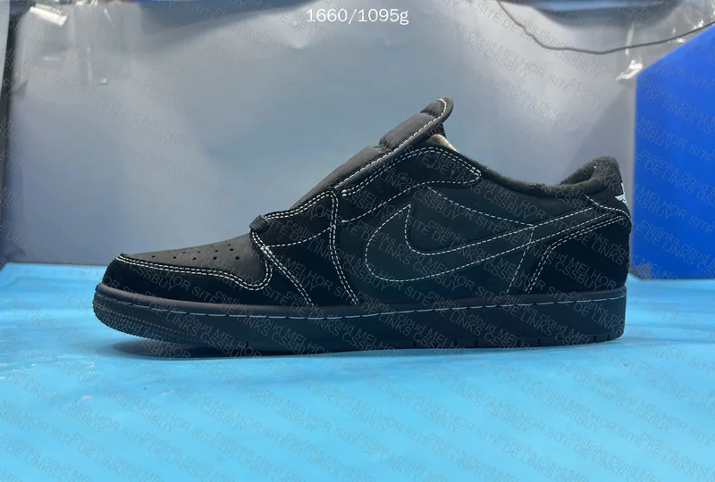 AJ1 Black Phantom 7