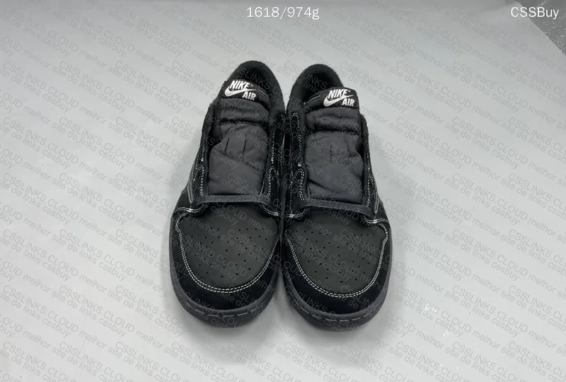 AJ1 BLACK PHANTOM TRAVIS SCOTT 4