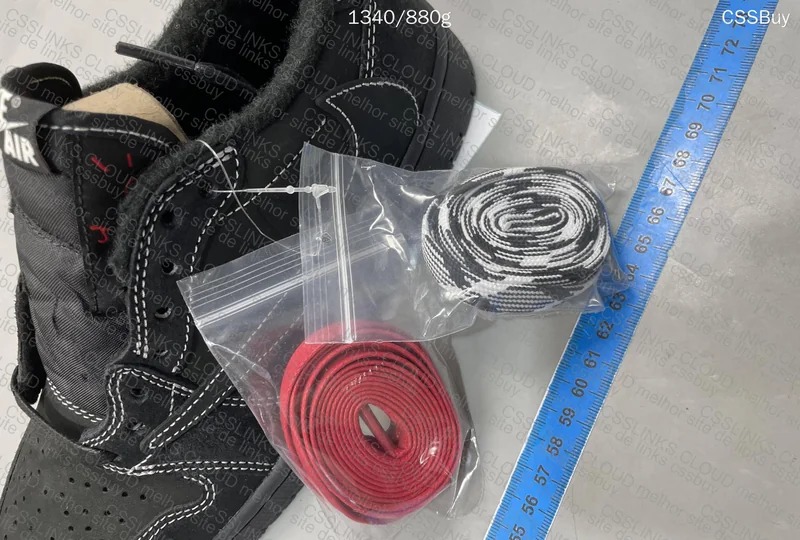 AJ1 BLACK PHANTOM TRAVIS SCOTT 3