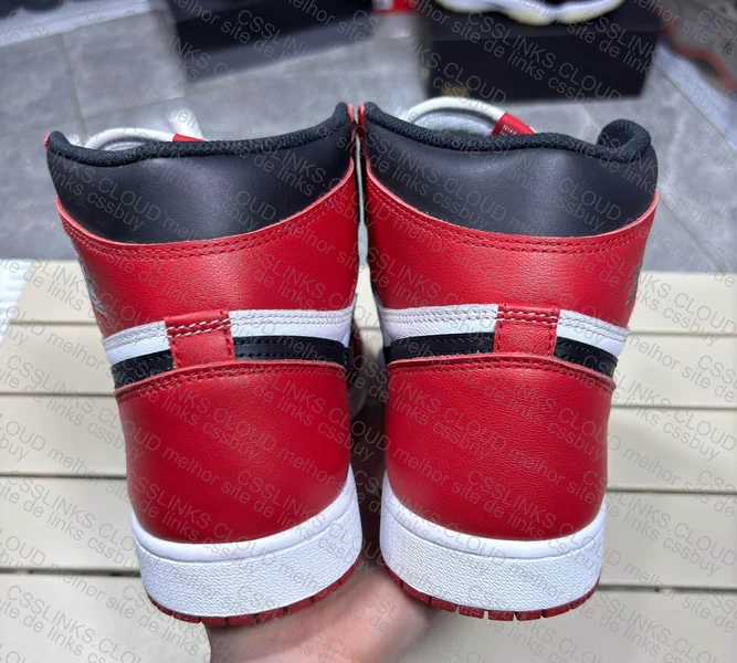 AJ1 Chicago 2015 3