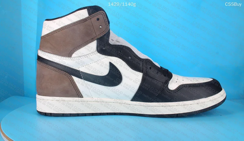 AJ1 Dark Mocha 2