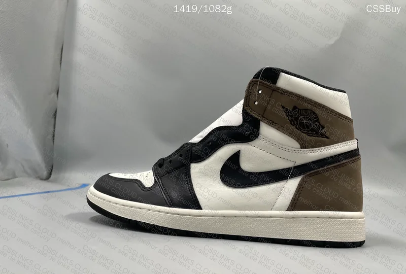 AJ1 DARK MOCHA 10