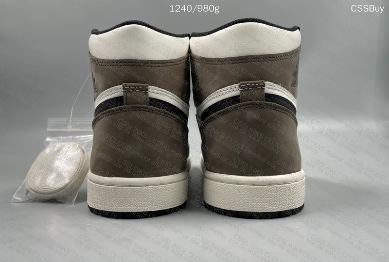 AJ1 Dark Mocha 3