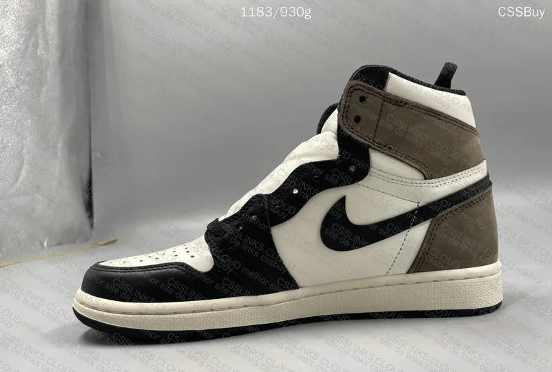 AJ1 DARK MOCHA 6