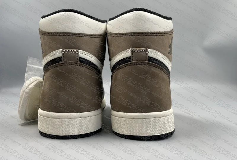 AJ1 DARK MOCHA 2