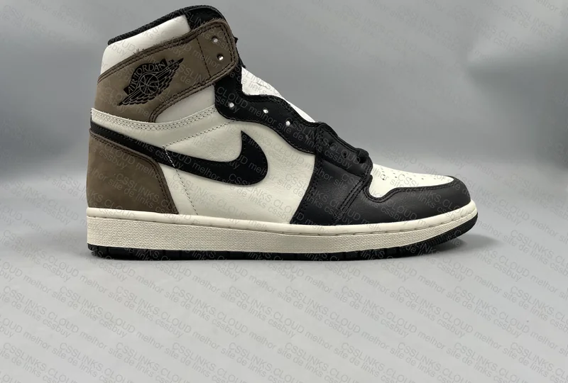 AJ1 DARK MOCHA 4