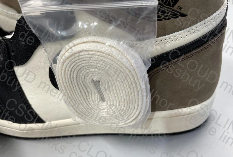 AJ1 DARK MOCHA 6