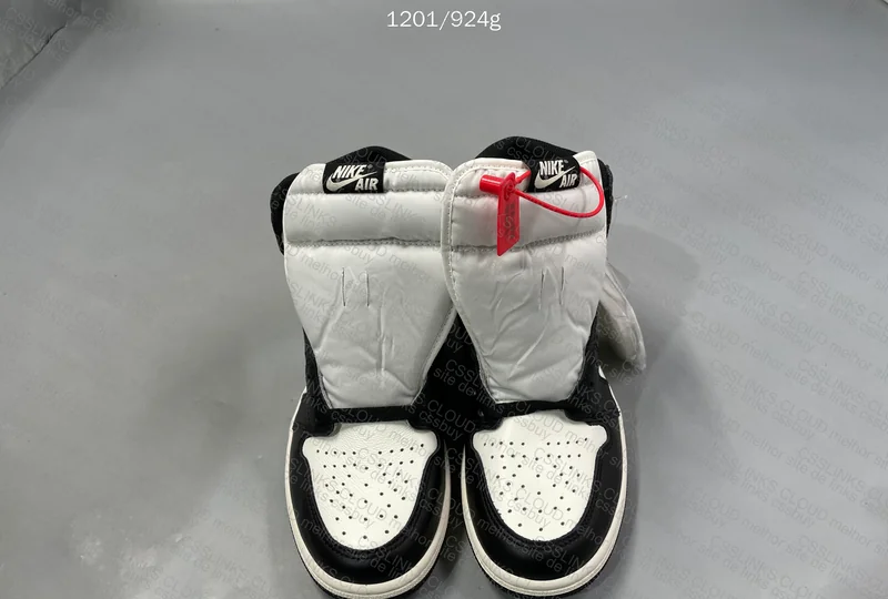 AJ1 "Dark Mocha" 4