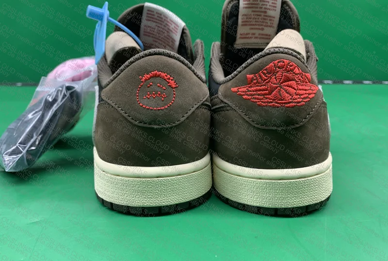 AJ1 dark mocha travis 3