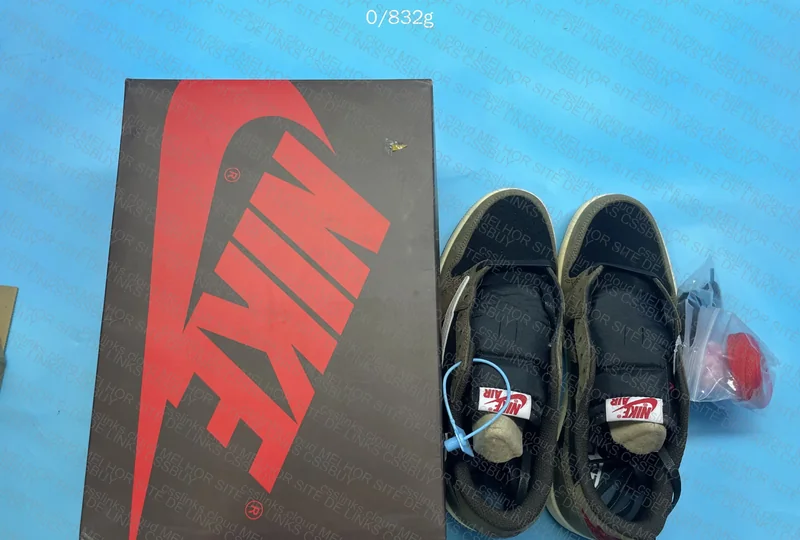 Aj1 Dark Mocha Travis FQ
