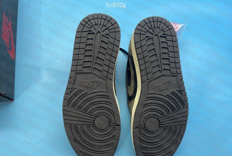 Aj1 Dark Mocha Travis FQ 7