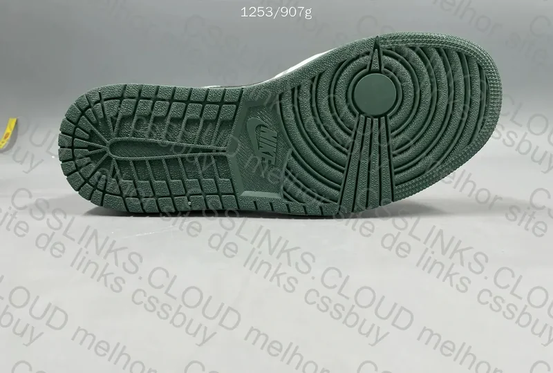 AJ1 Green Toe 3