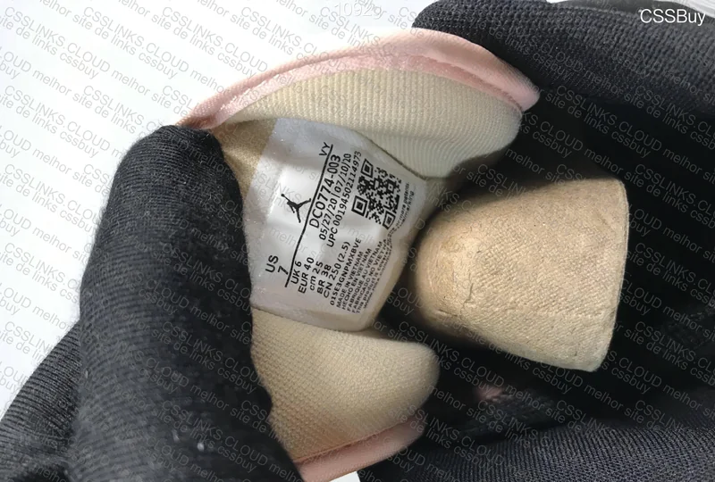AJ1 Guava Ice 4
