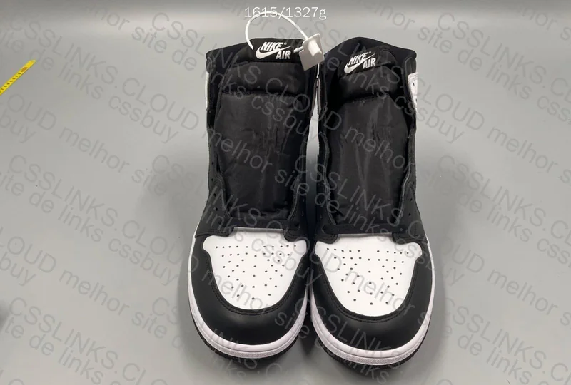 AJ1 HIGH Black and White 3