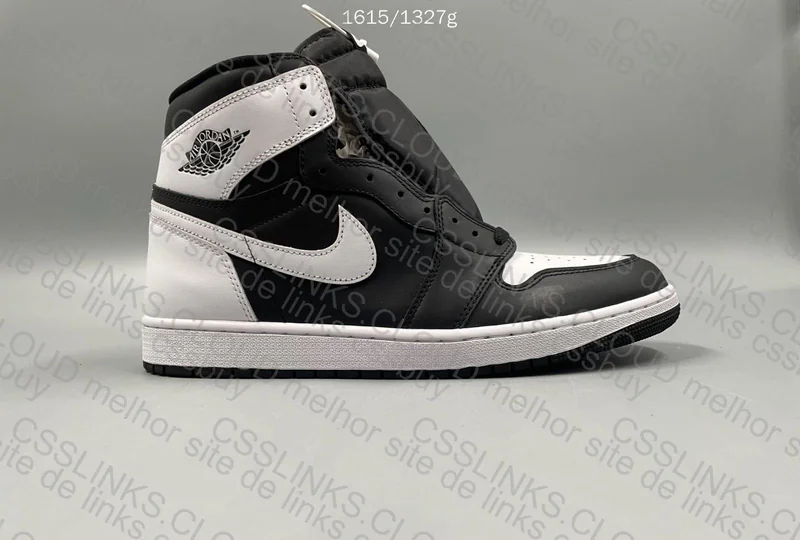 AJ1 HIGH Black and White 4