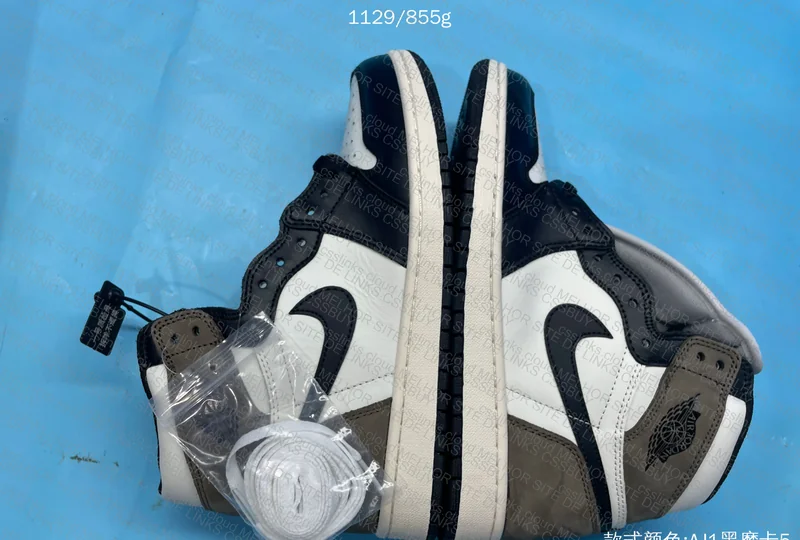 AJ1 HIGH-DARK MOCHA-GL ?? 4