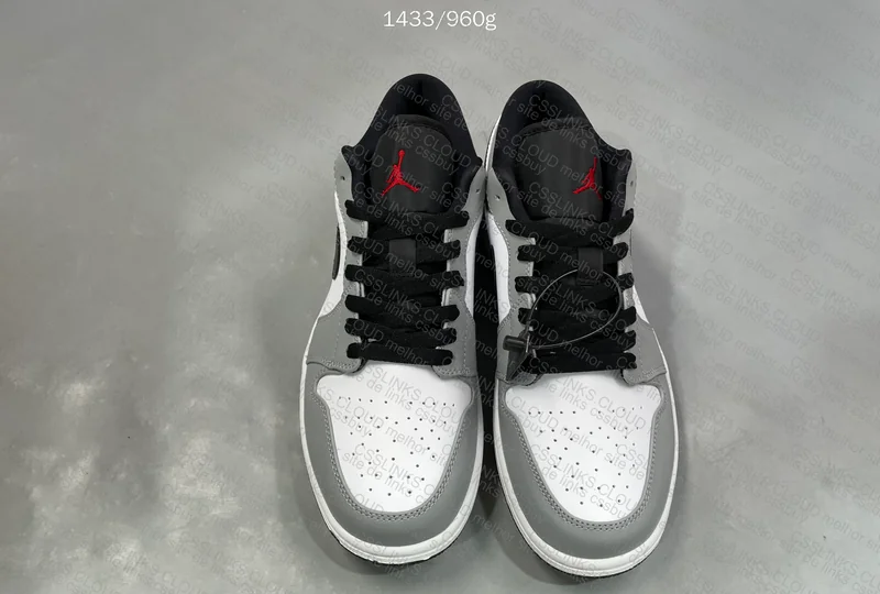 AJ1 Light Smoke Grey