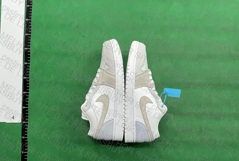 AJ1 Little Paris 5