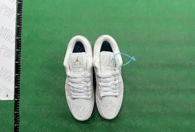 AJ1 Little Paris 6