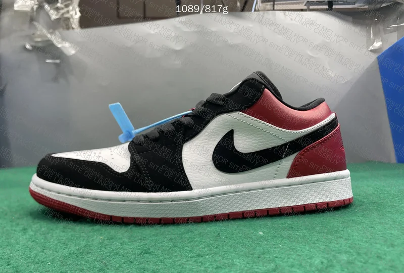 AJ1 low Black toe 5