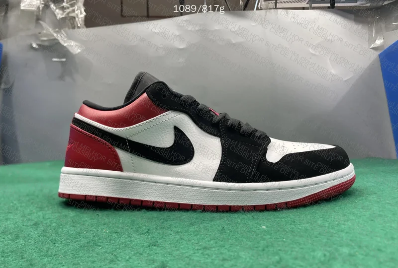 AJ1 low Black toe 8