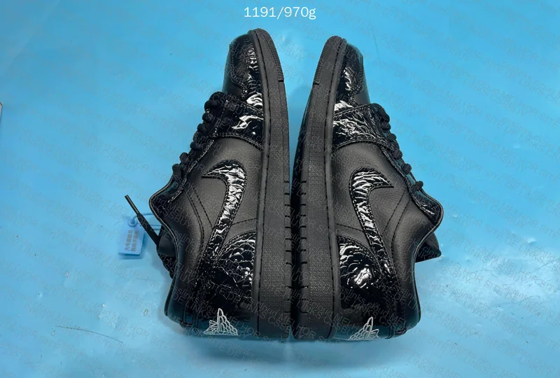 AJ1 Low Black Warrior 2