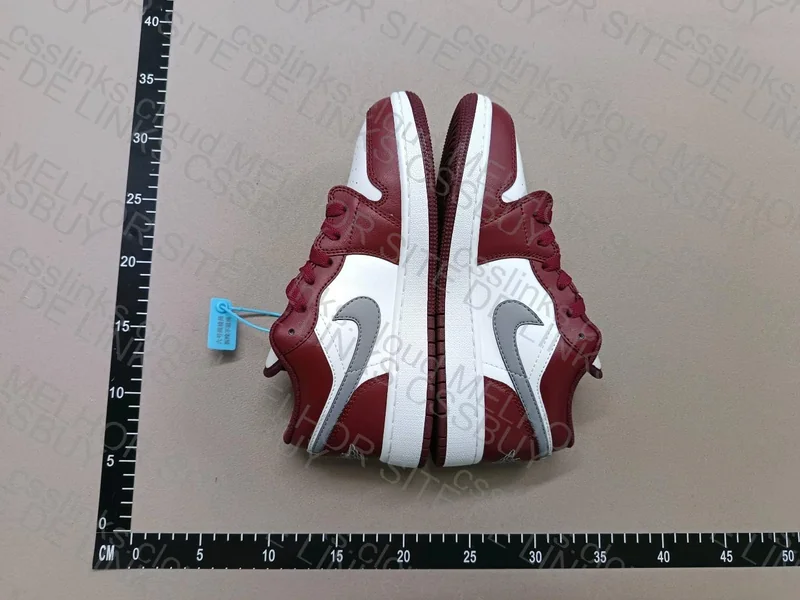 AJ1 Low Bordeaux DT 3
