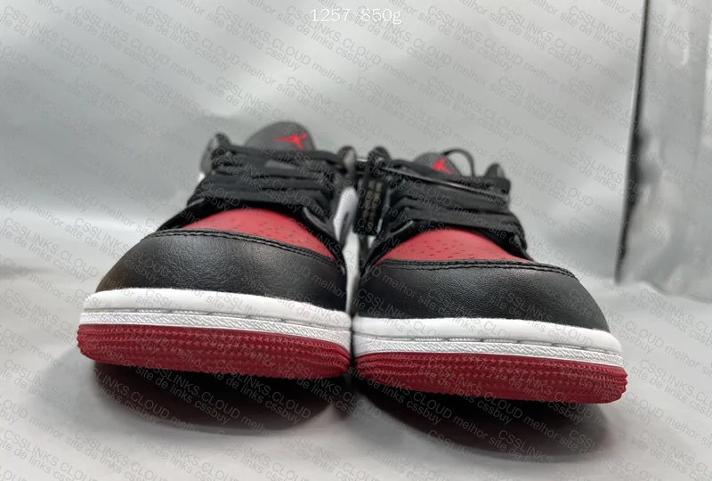 AJ1 Low Bred Toe 2