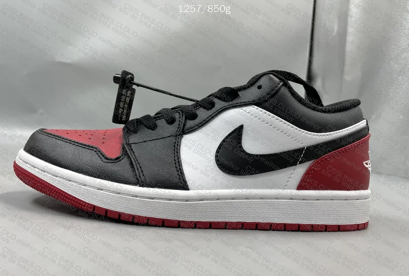 AJ1 Low Bred Toe 3