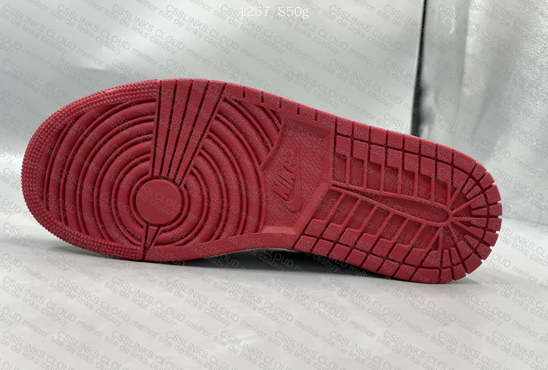 AJ1 Low Bred Toe 6