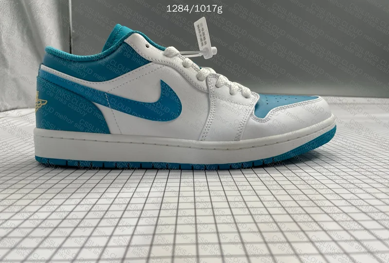 AJ1 low cut blue and white