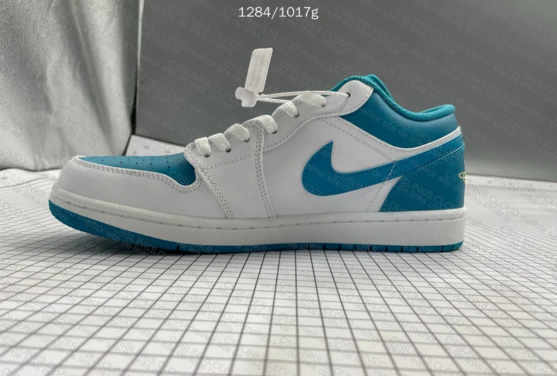 AJ1 low cut blue and white 3