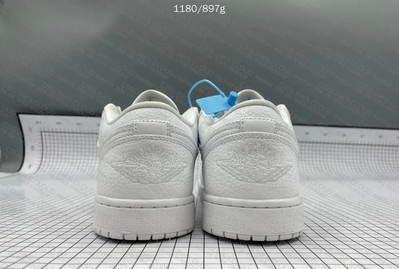 Aj1 low cut pure white