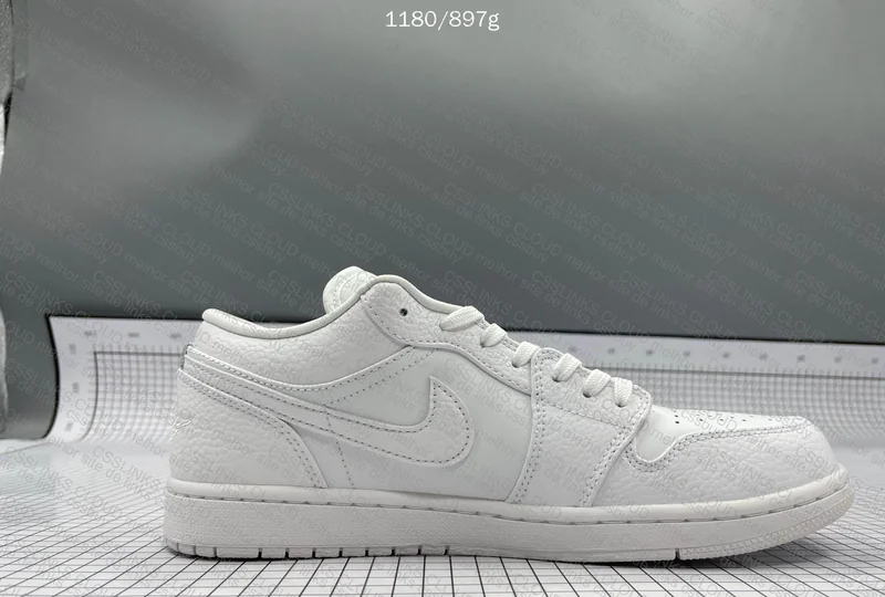 Aj1 low cut pure white 4