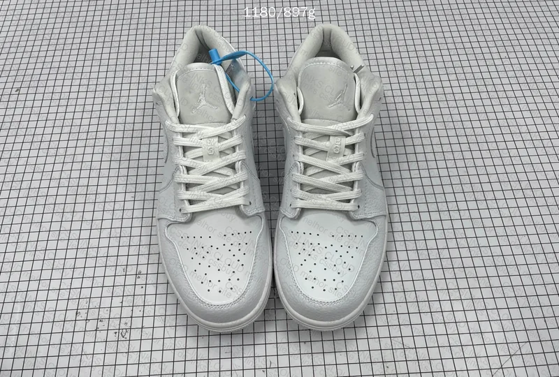 Aj1 low cut pure white 8