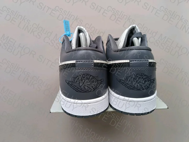AJ1 Low Dark Grey 4