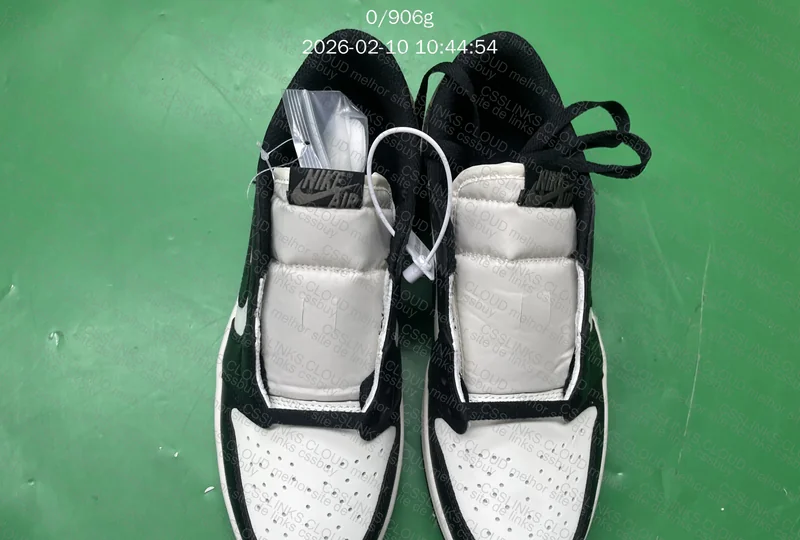 AJ1 Low Dark Mocha 3