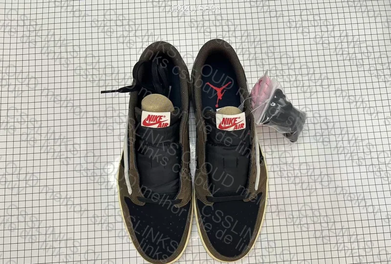 AJ1 Low Dark Mocha OVO 7