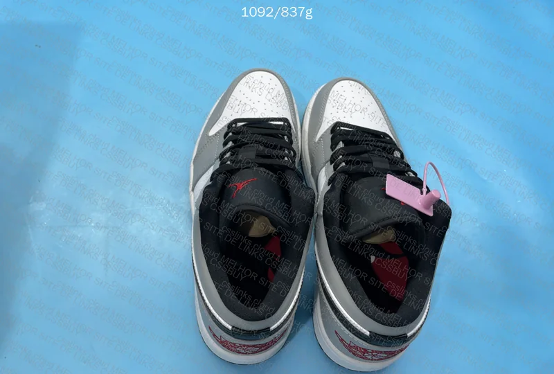 aj1 low (DT) 3