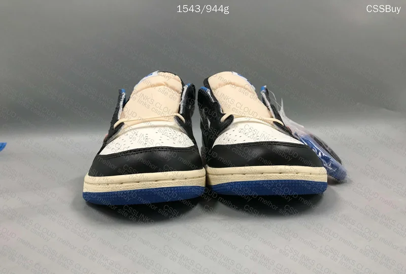 AJ1 Low fragment X Travis Scott 2