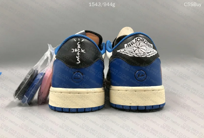 AJ1 Low fragment X Travis Scott 3